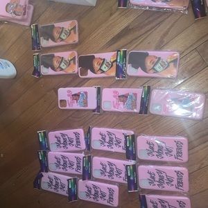 These are phone cases i sell for $5